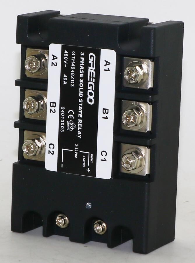 GTH4048ZD3 GTH Serisi 3 Fazlı Katı Hal Rölesi 40A 480VAC Sıfır Voltaj 4-32 VDC