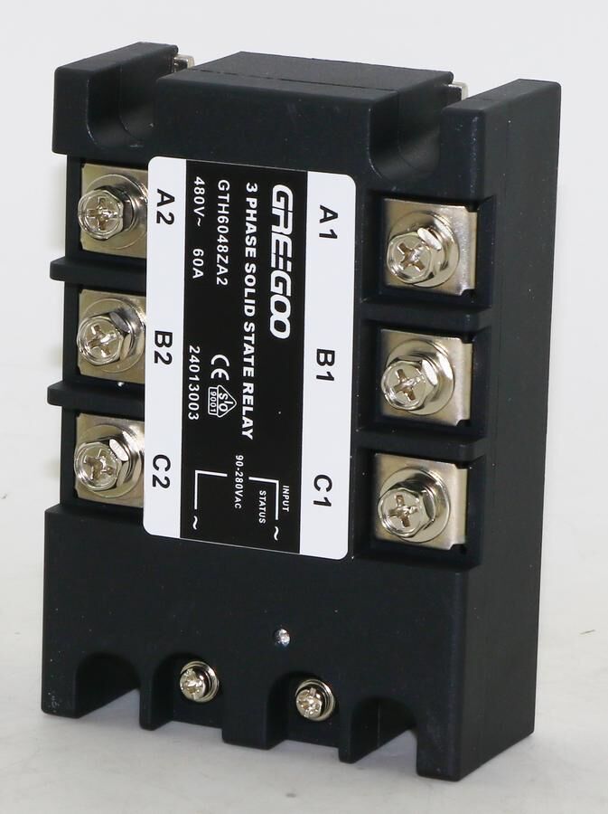 GTH6048ZA2 GTH Serisi 3 Fazlı Katı Hal Rölesi 60A 480VAC Sıfır Voltaj 90-250 VAC