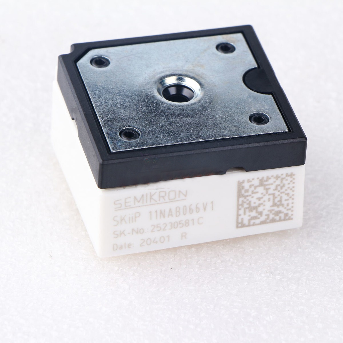 Semikron SKIIP11NAB066V1 600V 6A MiniSKiiP IGBT Güç Modülü (CIB – Converter + Inverter + Brake)