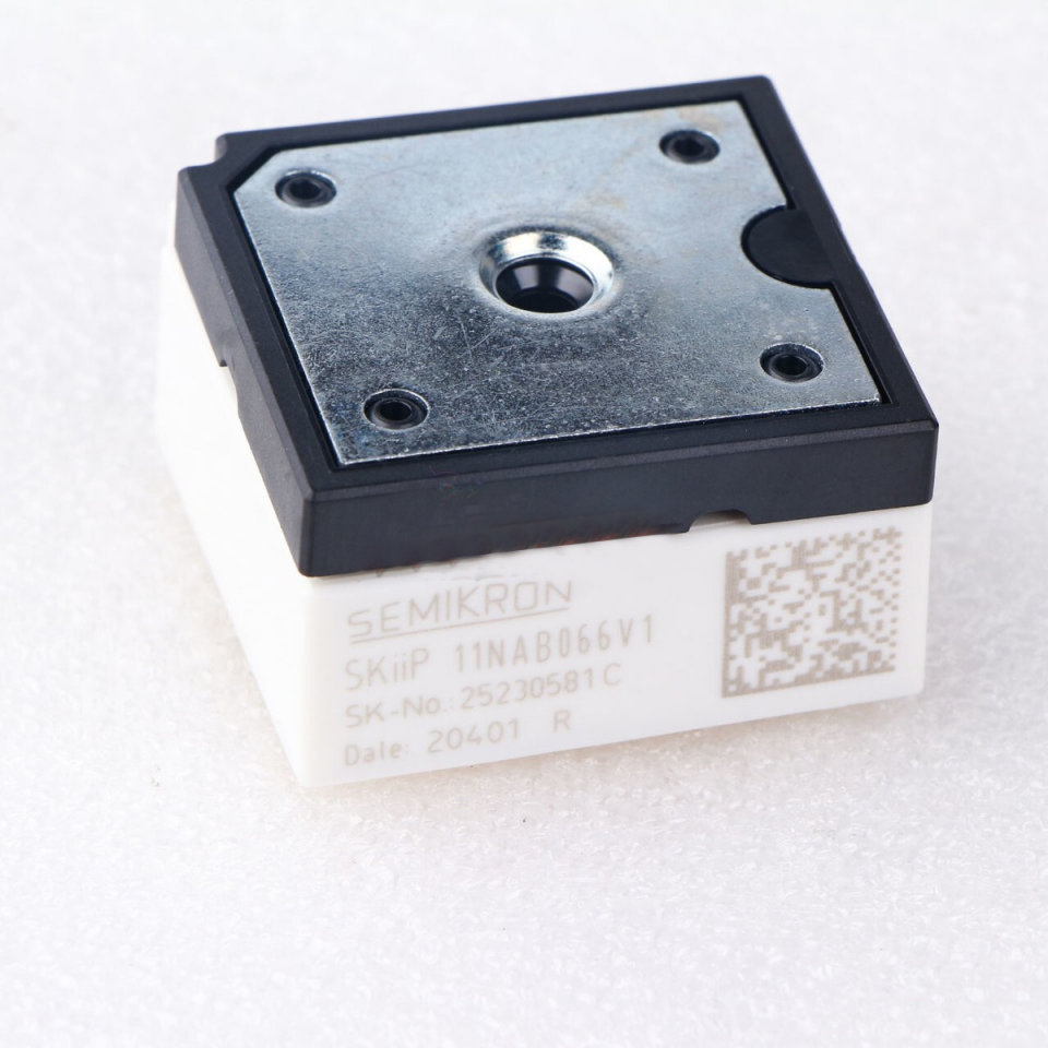 Semikron SKIIP11NAB066V1 600V 6A MiniSKiiP IGBT Güç Modülü (CIB – Converter + Inverter + Brake)