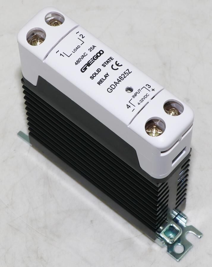 Greegoo GDA4825Z Entegre Soğutuculu DIN Ray Katı Hal Rölesi